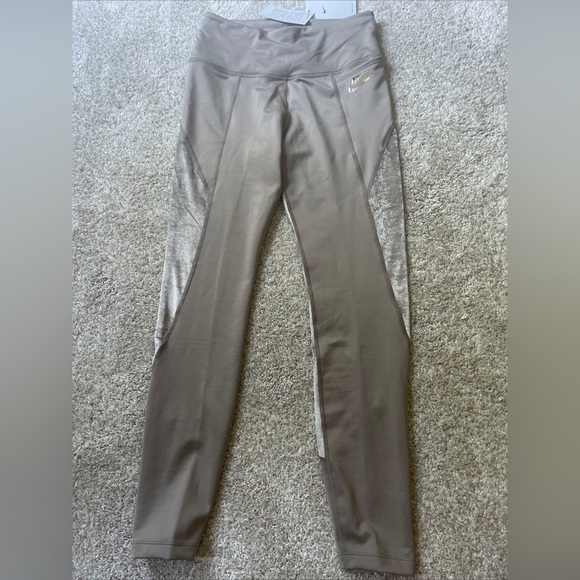 Nike Fast Tight Velvet Panel Running Leggings PocketsDV7236 087 $70 Silver Beige - Picture 1 of 11